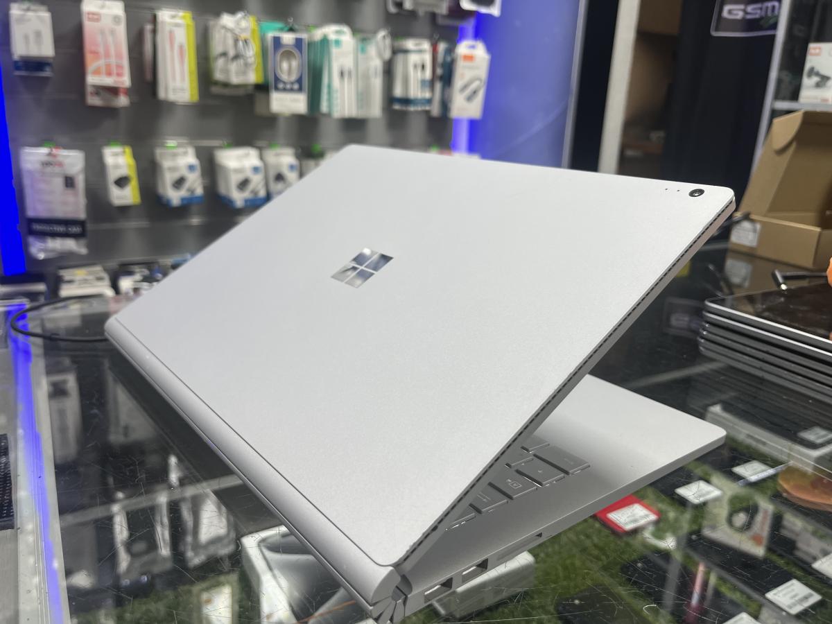 Microsoft Surface Book 13.5" 3000x2000 i5-6300U 2.40GHz 8GB  256GB 2in1 érintőkijelzős notebook /tablet, ezüst szinben