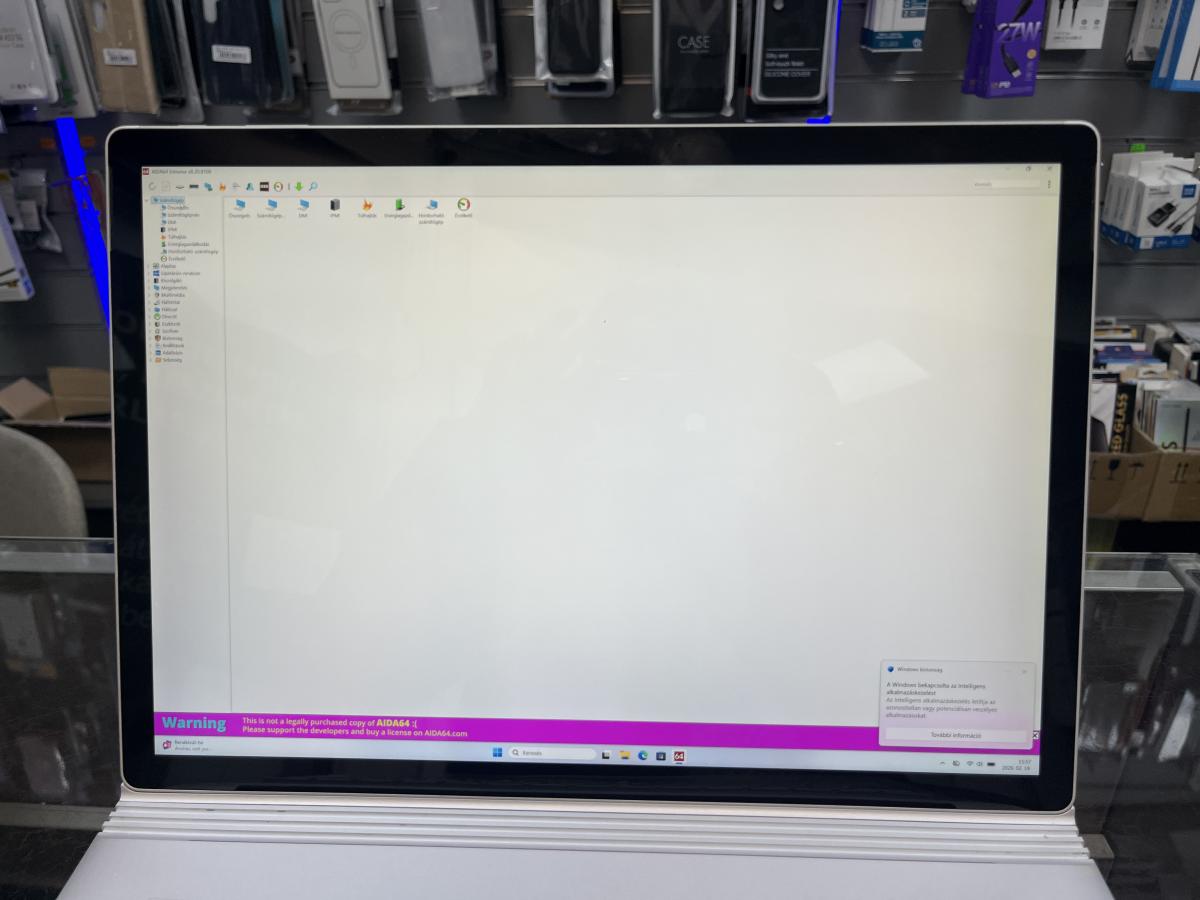 Microsoft Surface Book 2 15 , 15"  3240 x 2160 i7-8650U  16GB / 1TB SSD GTX1060 , 2in1 &eacute;rintőkijelzős notebook /tablet, ez&uuml;st szinben, haszn&aacute;lt