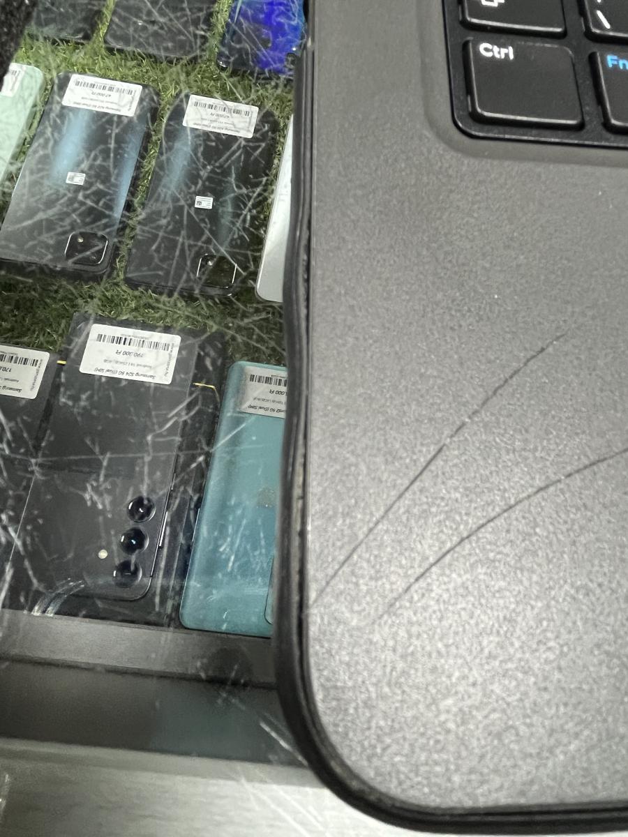 DELL Latitude 3310 13.2"HD I3-8145U 2.10GHz 8GB 250GB Win11 Fel&uacute;j&iacute;tott Notebook