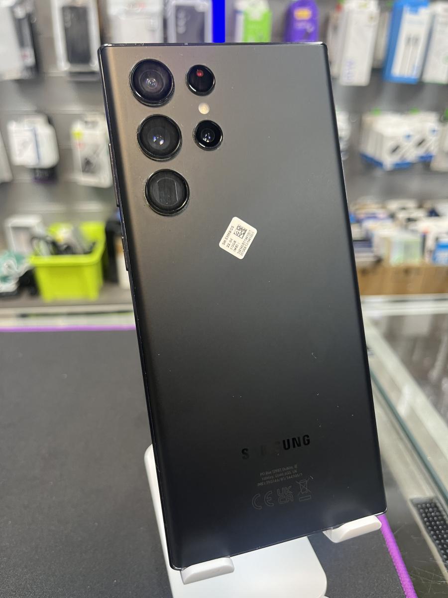 Samsung Galaxy S22 Ultra 5G 512GB/12GB RAM SM-S908B/DS Fekete, Haszn&aacute;lt mobiltelefon