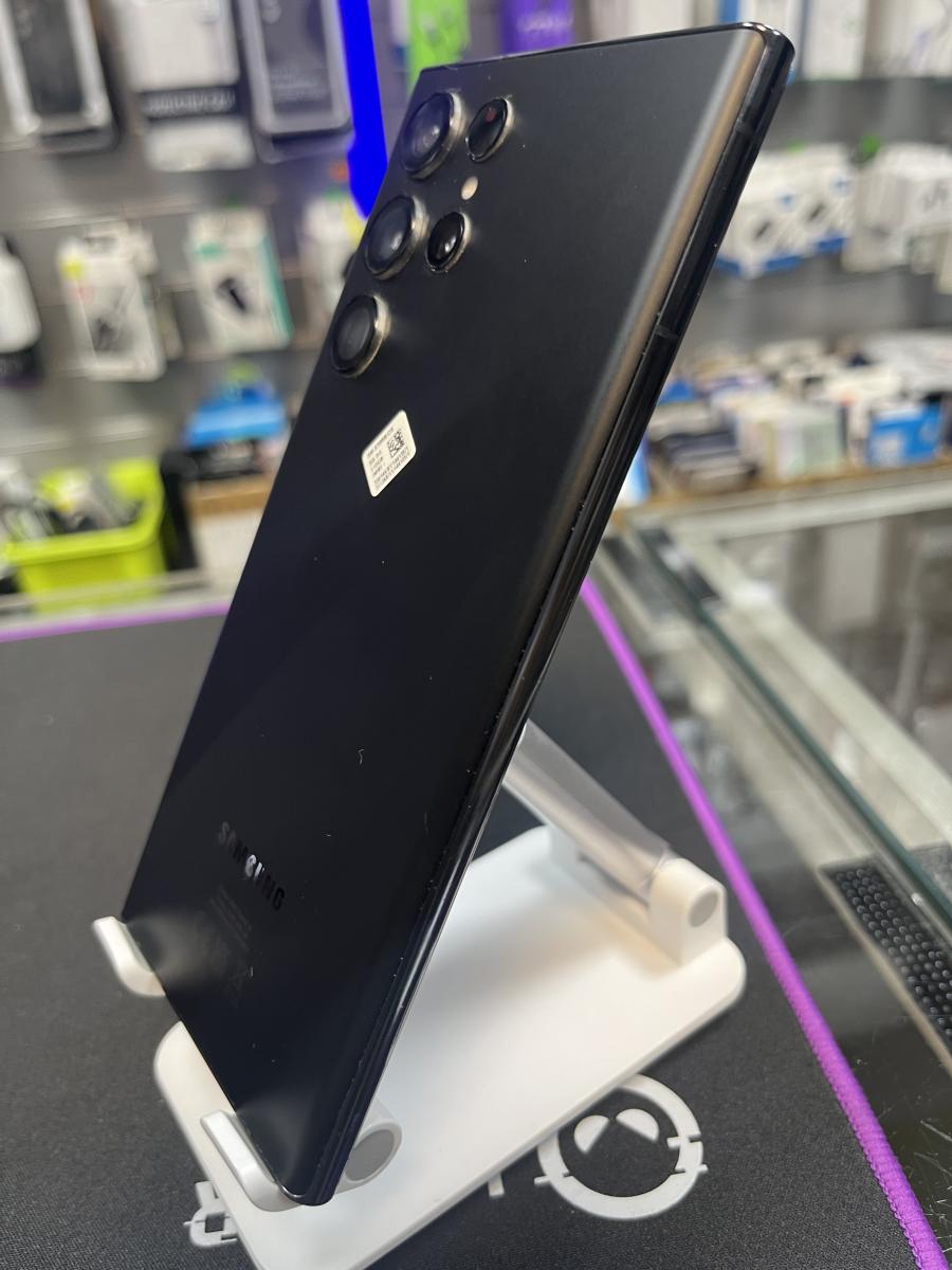 Samsung Galaxy S22 Ultra 5G 512GB/12GB RAM SM-S908B/DS Fekete, Haszn&aacute;lt mobiltelefon