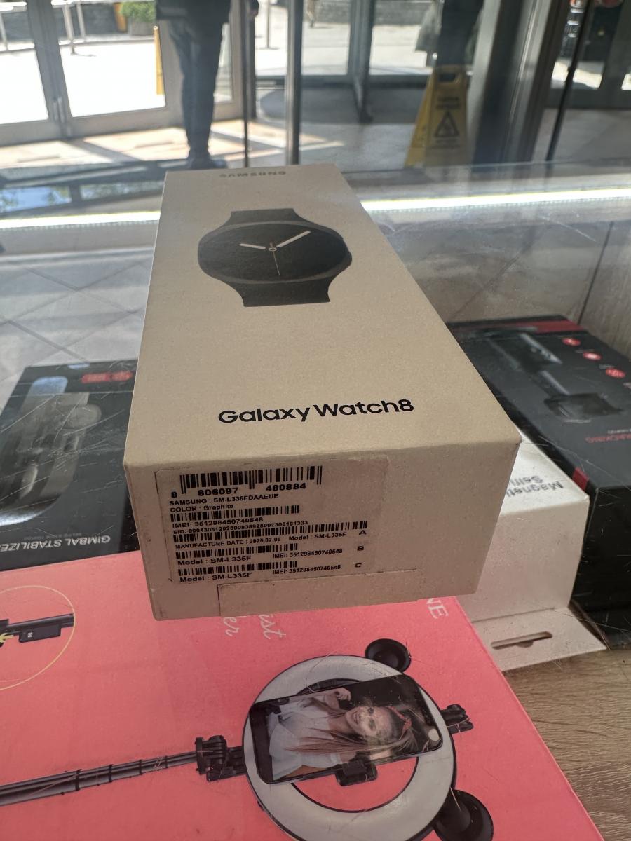 Samsung Galaxy Watch8 44mm LTE (SM-L335) Okos&oacute;ra, Grafit, haszn&aacute;lt