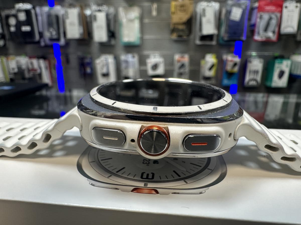 Samsung Galaxy Watch Ultra 64GB (2025) 47mm LTE Okos&oacute;ra, Tit&aacute;nfeh&eacute;r, haszn&aacute;lt 