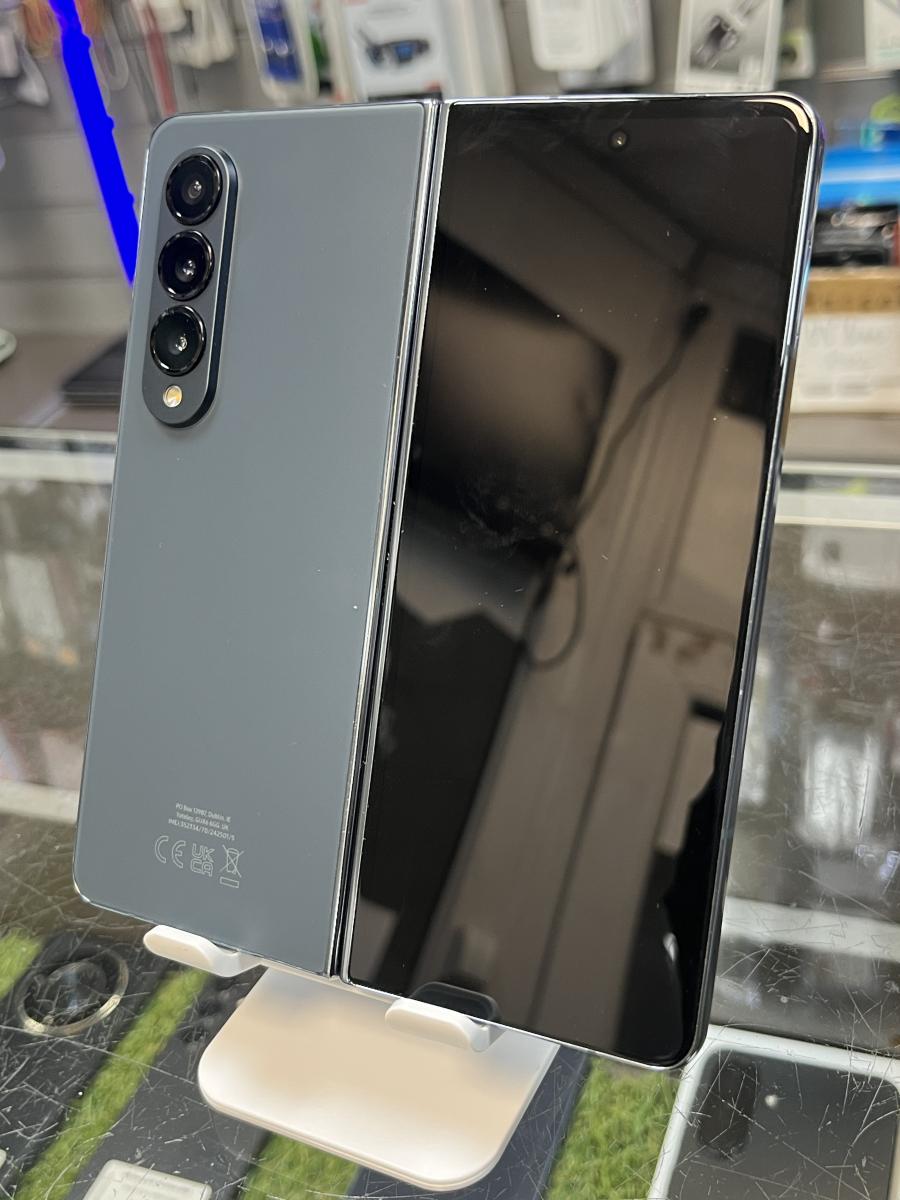 Samsung Galaxy Z Fold4 Sz&uuml;rk&eacute;sz&ouml;ld 256GB/12GB