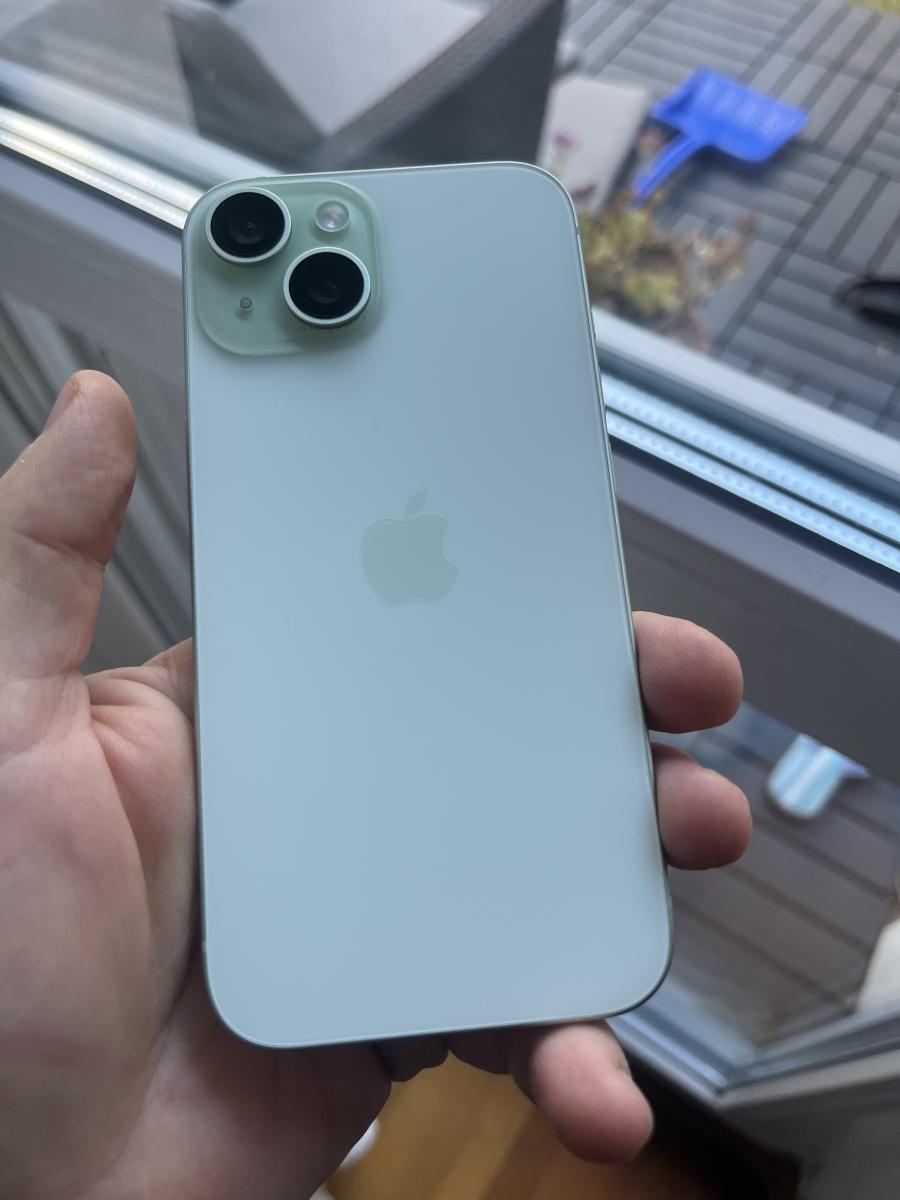 iPhone 15 128GB 5G Zöld Mobiltelefon, HASZNÁLT 