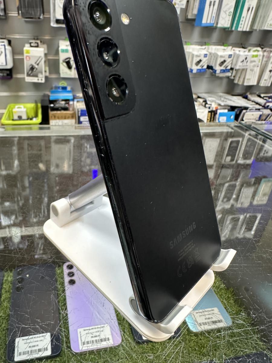 Samsung Galaxy S22  5G 128GB 8GB RAM SM-S901 FEKETE DUAL SIM MOBILTELEFON, HASZN&Aacute;LT