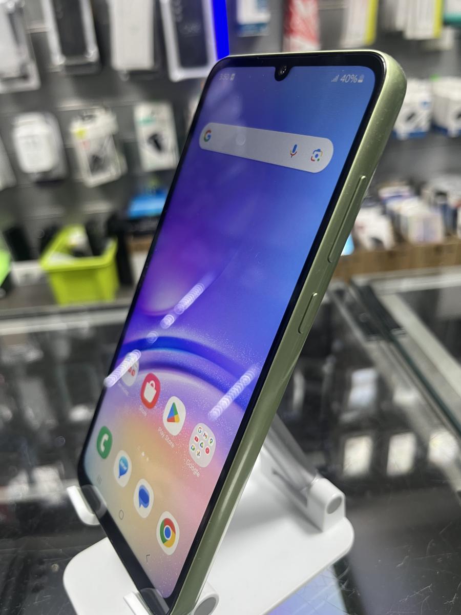 Samsung Galaxy A05 64GB 4GB RAM Dual (SM-A055) VILÁGOS ZÖLD Mobiltelefon, HASZNÁLT -