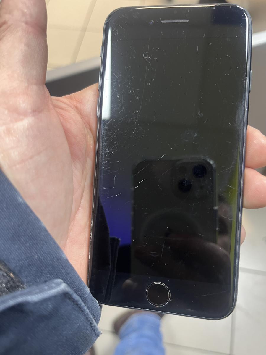 iPhone SE 3. Gen 2022 64GB Black Mobiltelefon, HASZN&Aacute;LT