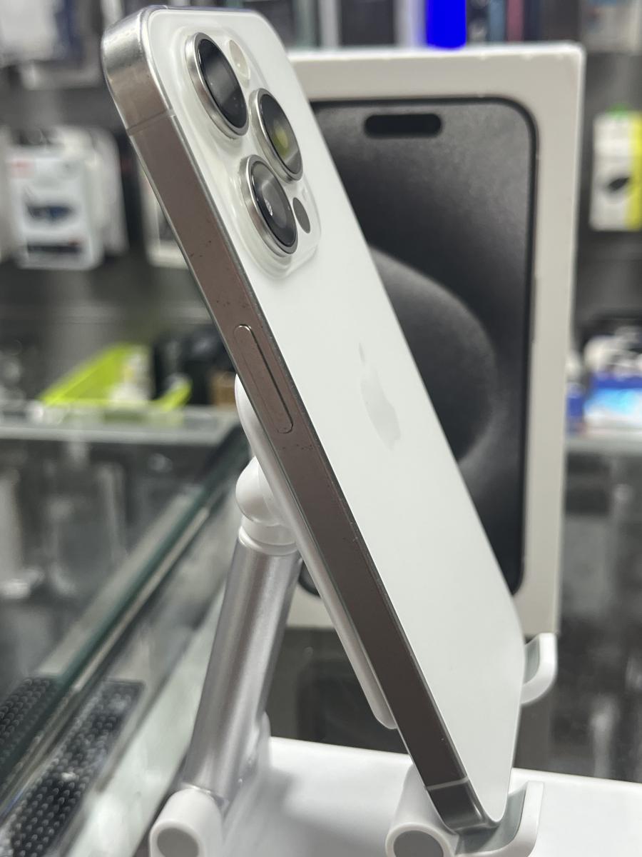iPhone 15 PRO 128GB 5G Fehér Mobiltelefon 