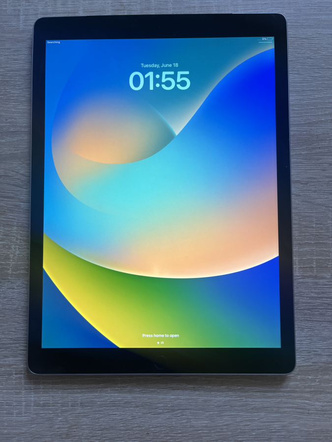 iPad Pro 12.9 1. Gen 2015 (Wi-Fi+Cellular 128GB Space Gray)