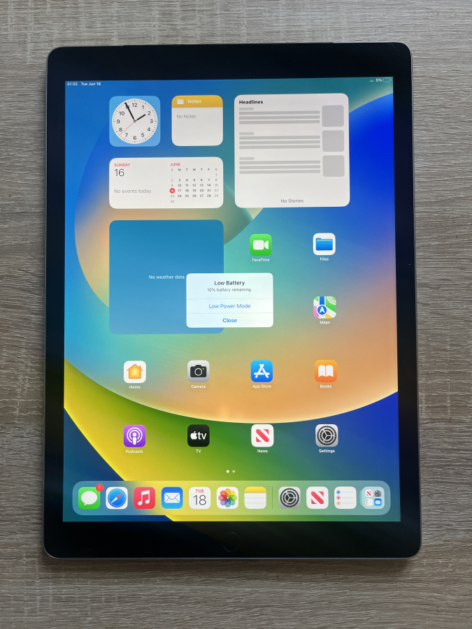 iPad Pro 12.9 1. Gen 2015 (Wi-Fi+Cellular 128GB Space Gray)