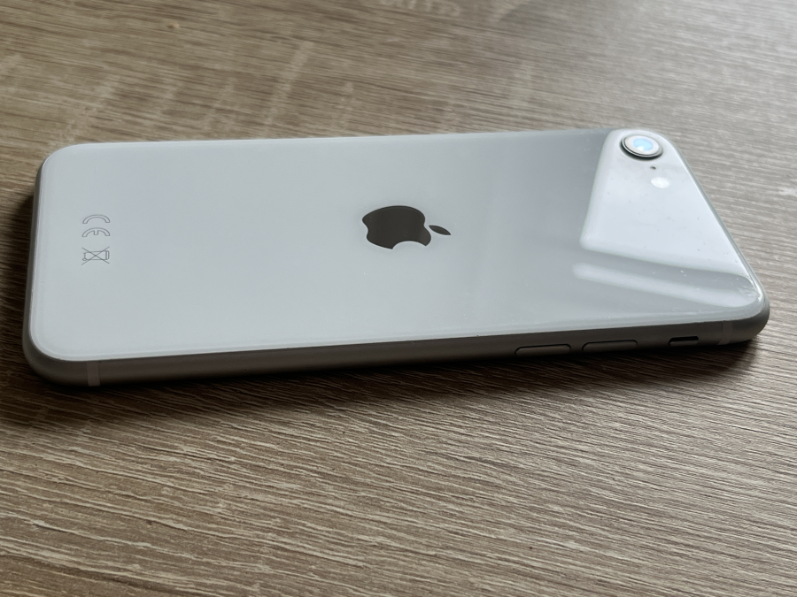 iPhone SE 2. Gen 2020 64GB fehér Mobiltelefon 