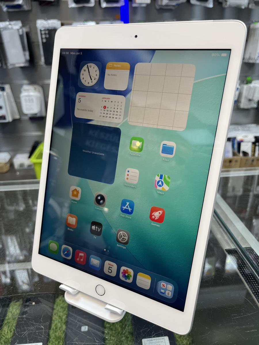  iPad 8. Gen 10,2 2020 Wi-Fi+Cellular 128GB Silver, haszn&aacute;lt