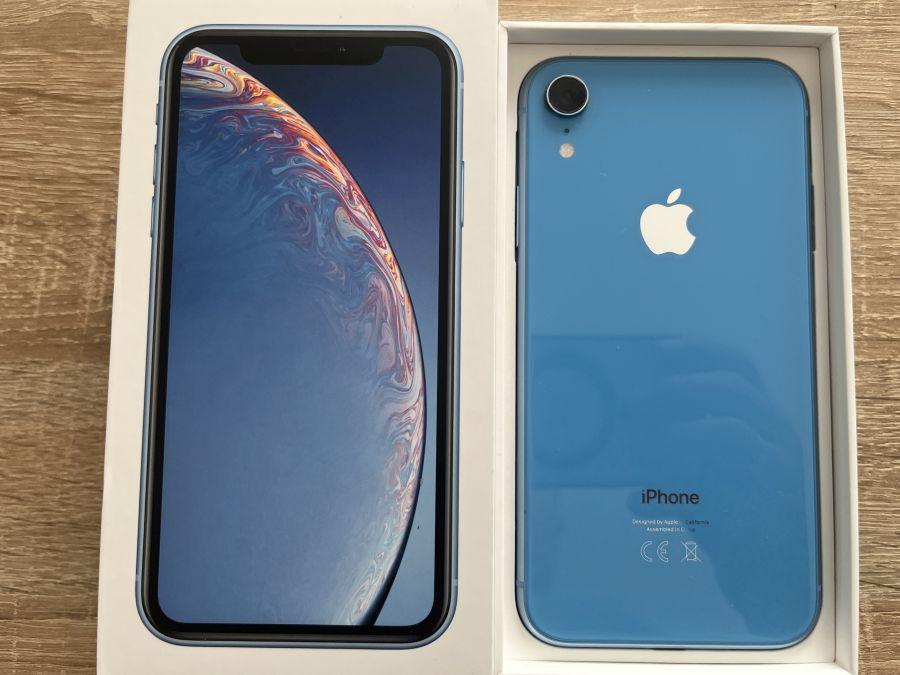 iPhone XR  64GB világoskék Mobiltelefon 