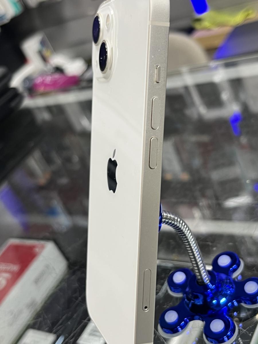 Iphone 13 128GB Fehér Független Mobiltelefon, használt