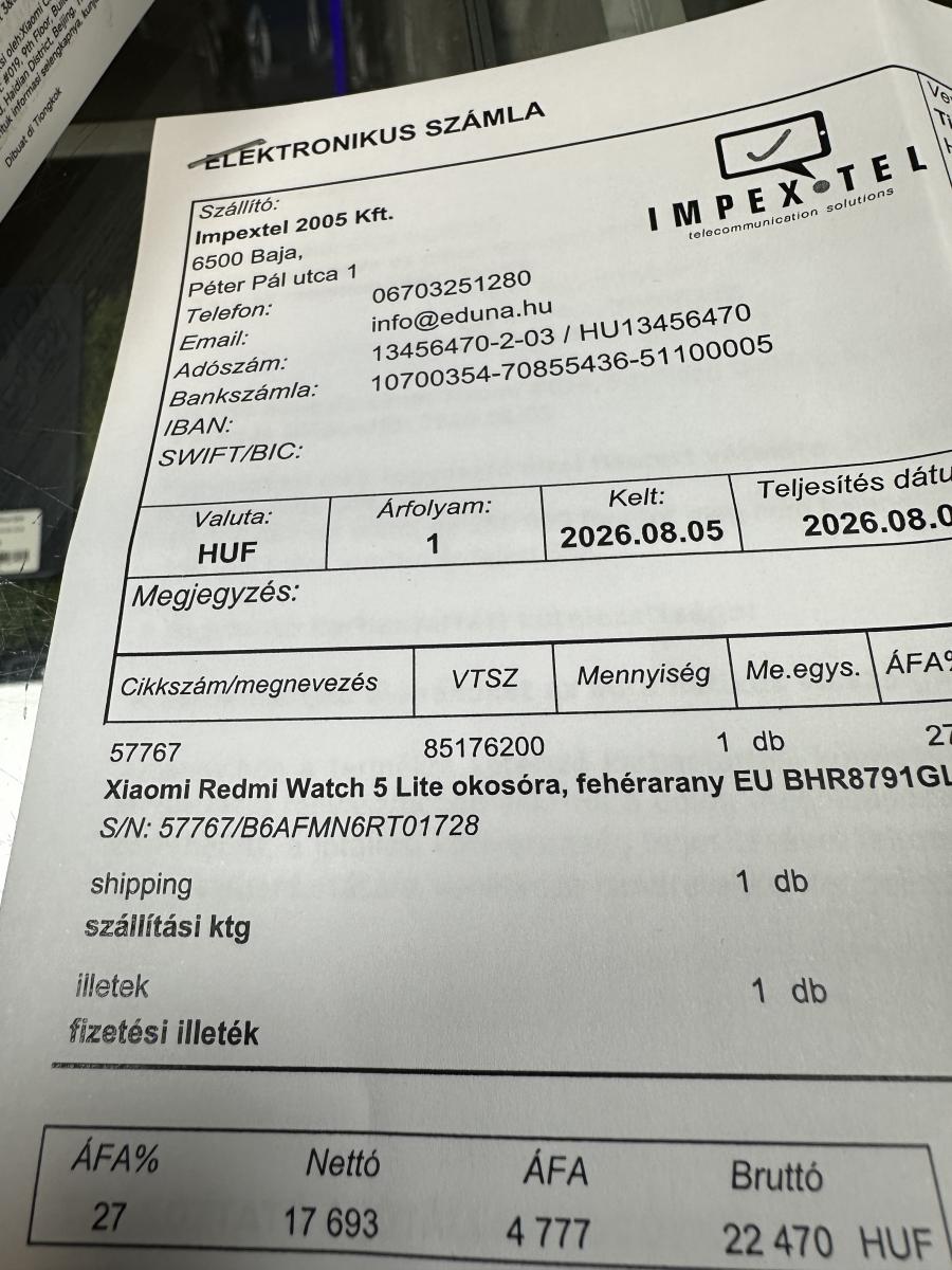 Xiaomi Redmi Watch 5 Lite, light gold szinben - okoskark&ouml;tő