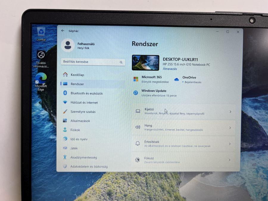 HP 255 G10 15.6" AMD Ryzen 3 7330 512GB SSD/8GB DDR4 Notebook ( 8A5G3EA) Win10 Home