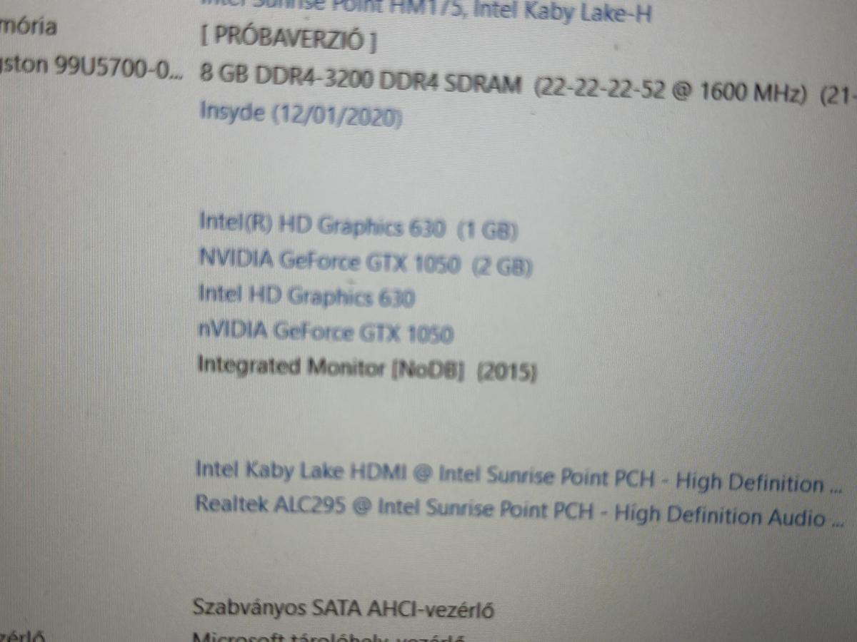 HP Pavilion Power - 15-cb060sa 15" i5-7300HQ 16GB/500GB GTX1050/2GB fel&uacute;jitott notebook