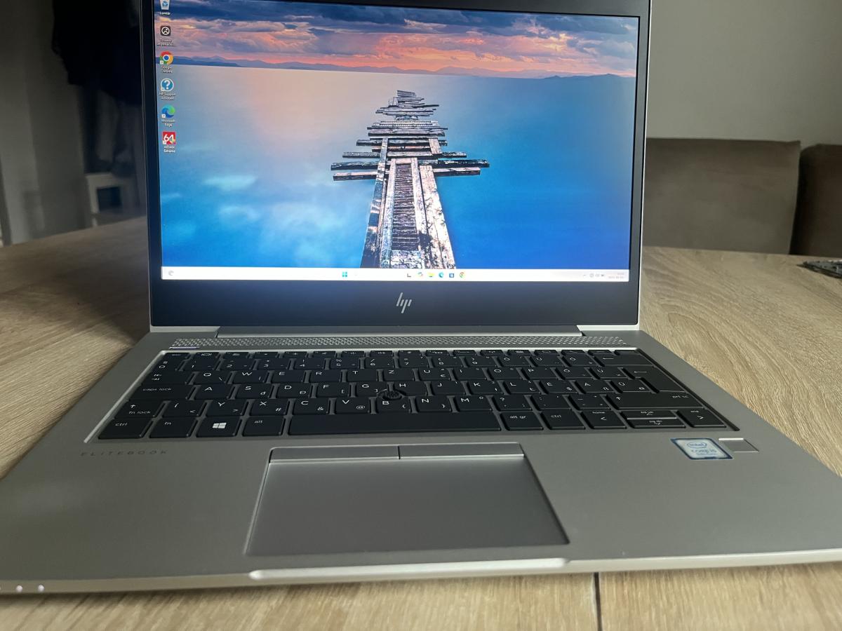 HP Elitebook 830 G6 ( 4WE10AV )13.3" FullHD i5-8365U 8G/256GB SSD, Win11Pro , Magyar Bill