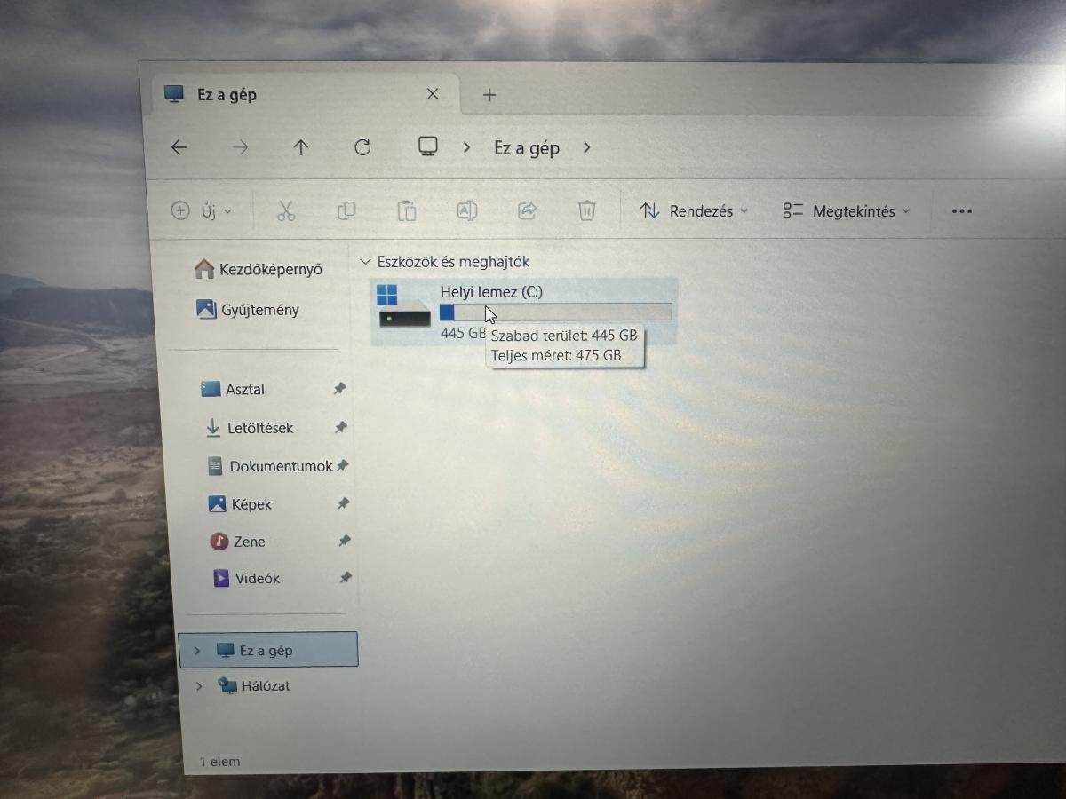 Dell XPS 15 9560 - 15.6" FHD  i7-7700HQ, 16GB, 512GB SSD, GTX1050 / 4GB ,Win11 Pro, Silver , haszn&aacute;lt Notebook 
