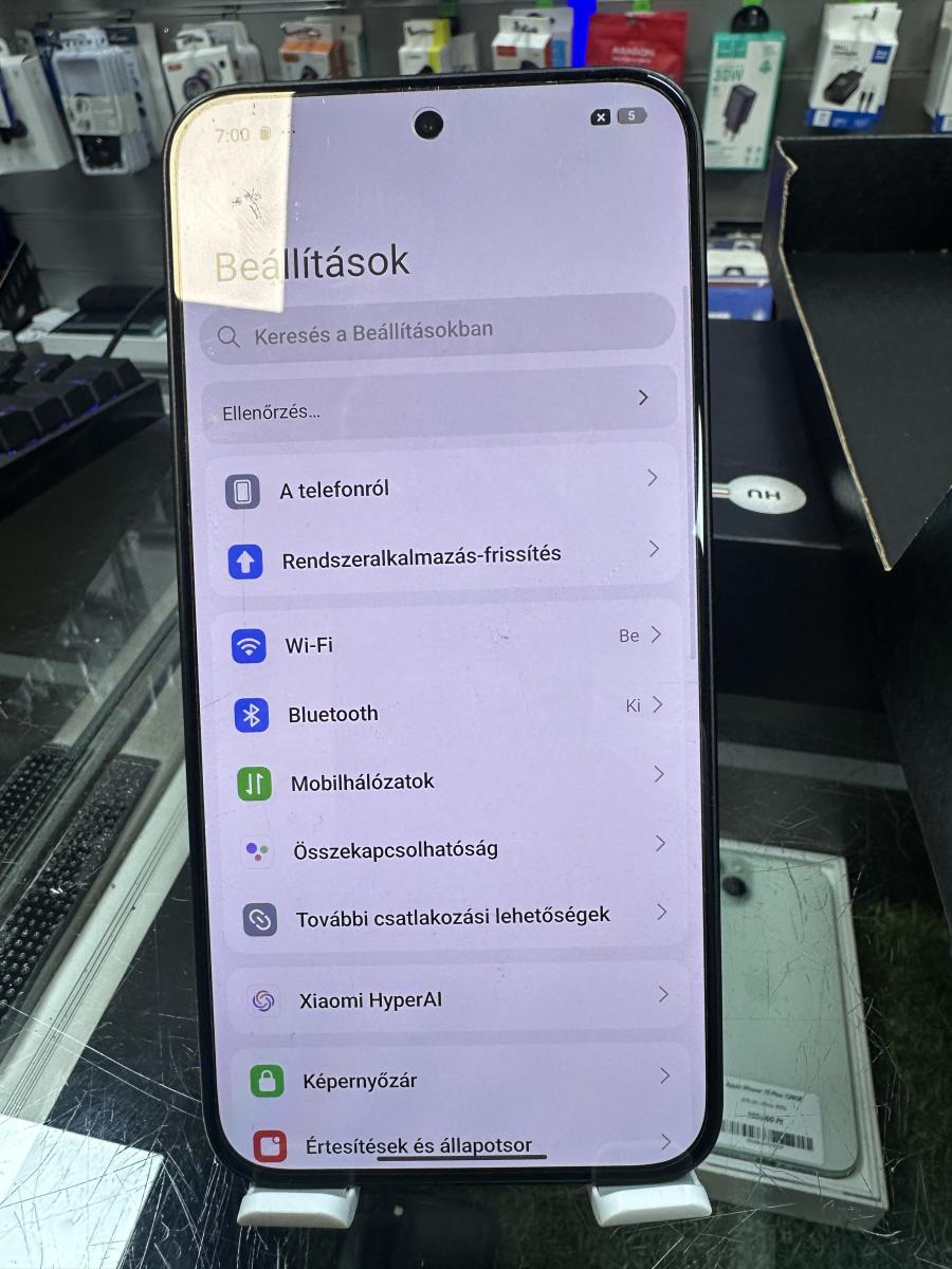 Xiaomi 15T 256GB 12GB RAM Fekete 25069PTEBG, haszn&aacute;lt mobiltelefon