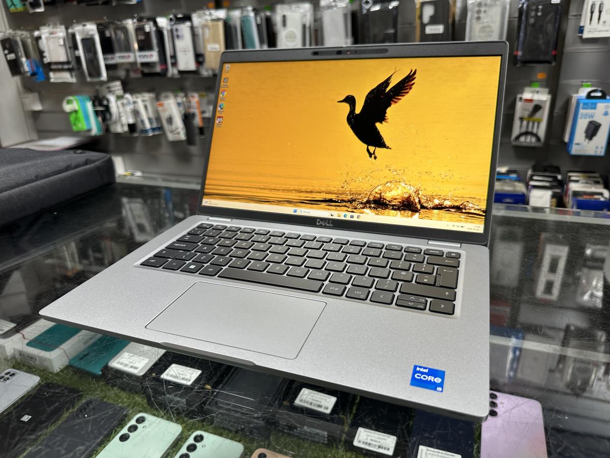 DELL Latitude 5421 14"FHD TOUCH, i5-11500H 16GB/250GB NVME SSD, Win11 Pro , Silver , Fel&uacute;jitott