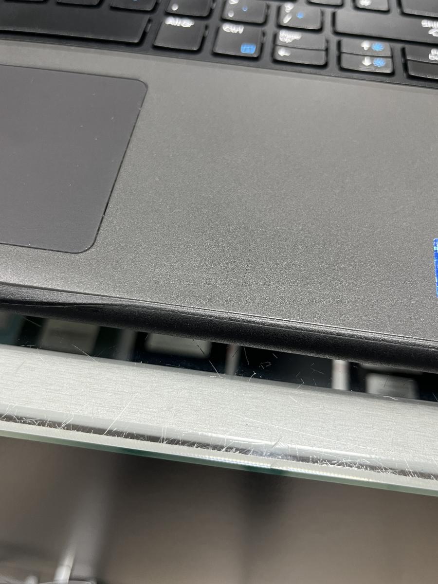 DELL Latitude 3310 13.2"HD i5-8265U 1.60GHz 8GB 250GB Win11 Fel&uacute;j&iacute;tott Notebook