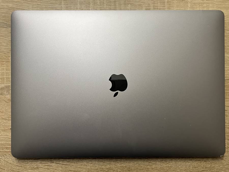 Apple MacBook Pro 16" Retina  2019 i7-9750H 2.60GHz  16GB 500GB SSD  RADEON PRO 5300M , Space gray