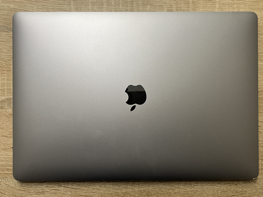 Apple MacBook Pro 16" Retina  2019 i7-9750H 2.60GHz  16GB 500GB SSD  RADEON PRO 5300M , Space gray