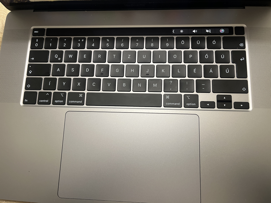 Apple MacBook Pro 16" Retina  2019 i7-9750H 2.60GHz  16GB 500GB SSD  RADEON PRO 5300M , Space gray