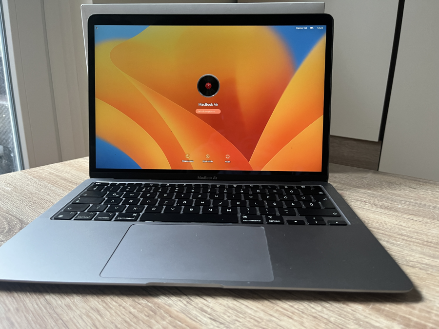 Apple MacBook Air 2020 M1 13" Retina 8G/ 256GB Space Gray