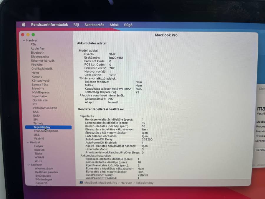 Apple MacBook Pro 15" Retina Mid 2014  i7-4870HQ  2.0GHz 16GB (2x8GB ) / 128GB SSD ezüst 