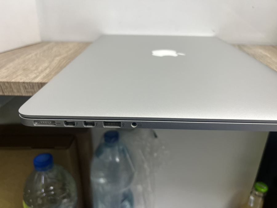 Apple MacBook Pro 11,3 15" Retina Mid 2014  i7-4870HQ  2.0GHz 16GB (2x8GB ) / 128GB SSD ezüst 