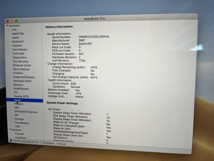 Apple MacBook Pro 15.4" Retina Touchbar Mid 2018 I7-8750H 16GB  / 256 SSD sötétszürke 