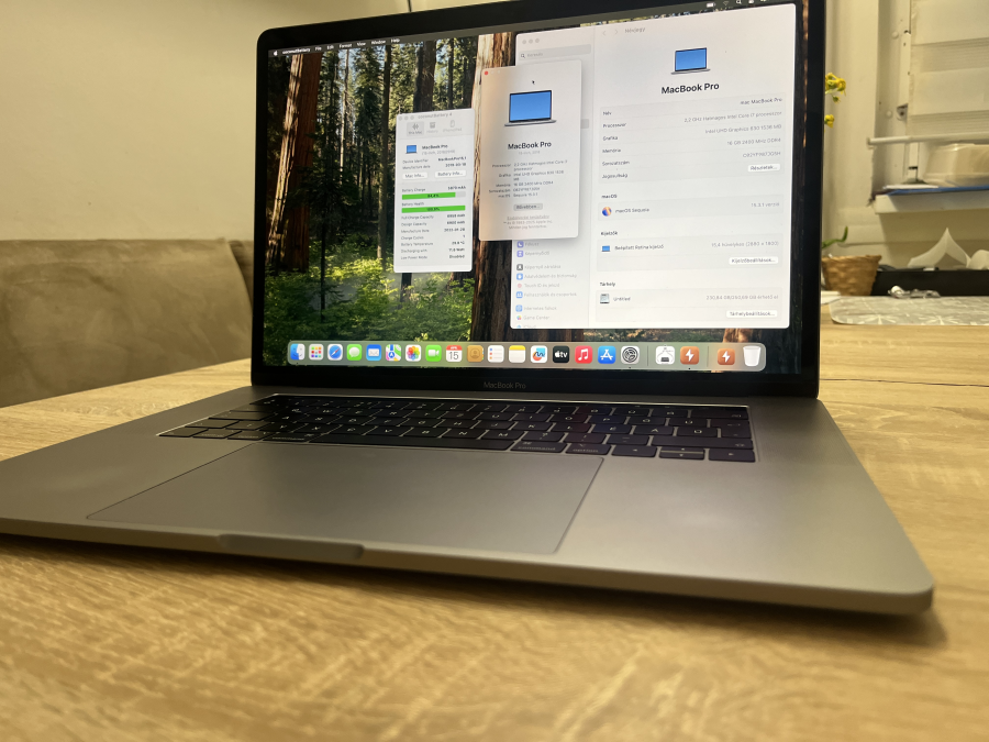 Apple MacBook Pro 15.4" Retina Touchbar Mid 2018 I7-8750H 16GB  / 256 SSD sötétszürke 