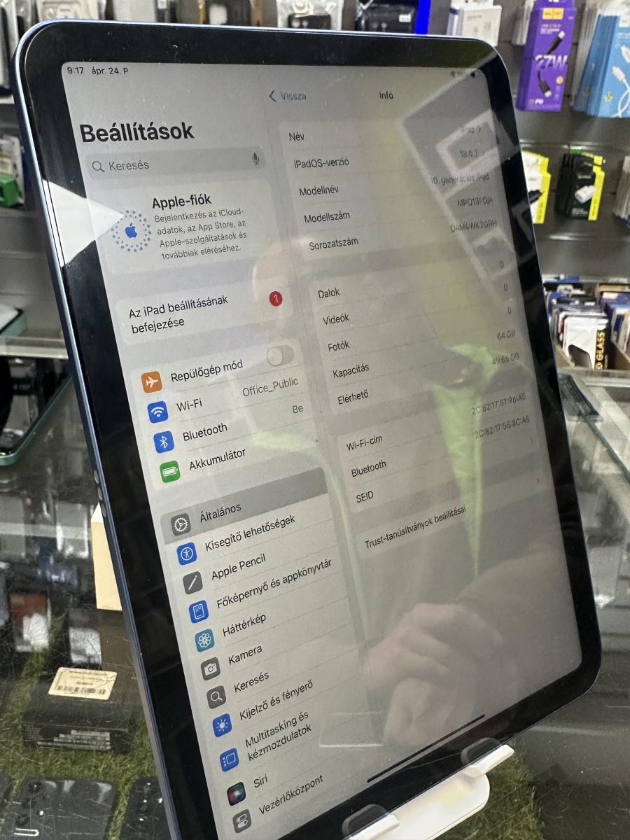 iPad 10.gen 10.9 2022 64GB Wifi , k&eacute;k szinben, Haszn&aacute;lt 