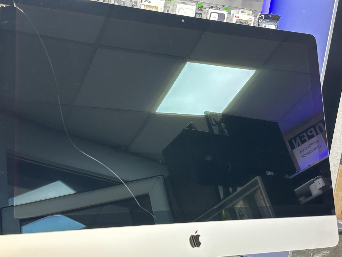 Apple iMac 27" RETINA 5K 2017 ( A1419) Core i5 -3.8Ghz 7600K 3.7 8GB RAM/ 500GB SSD  RADEON PRO 580/8G