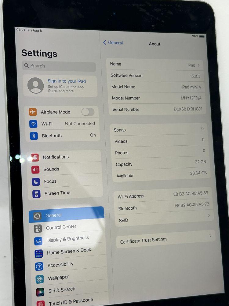 Ipad Mini 4 32GB Wifi   Space Gray 
