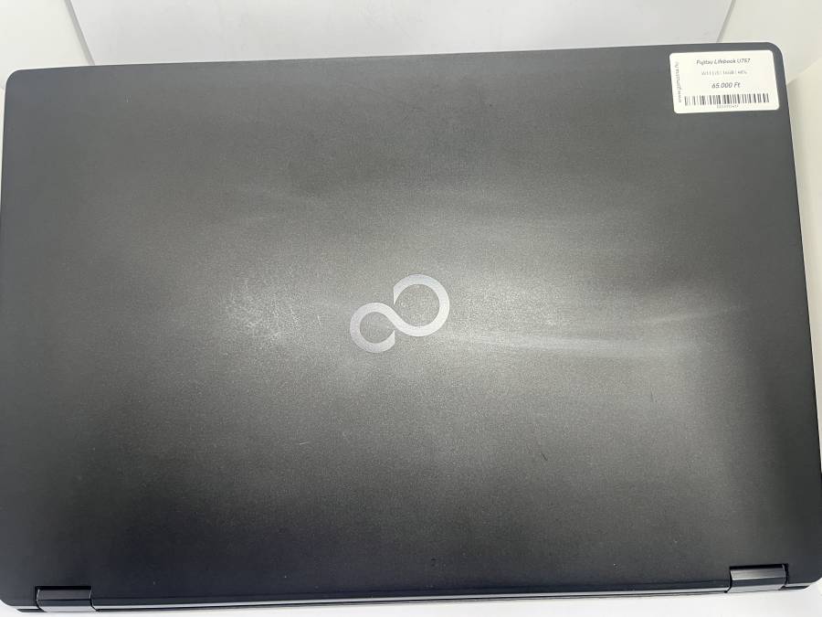 FUJITSU E758 15.6" FHD i3-8130U 16GB/250GB SSD Win11, INT Keyboard (Hun matricával) 