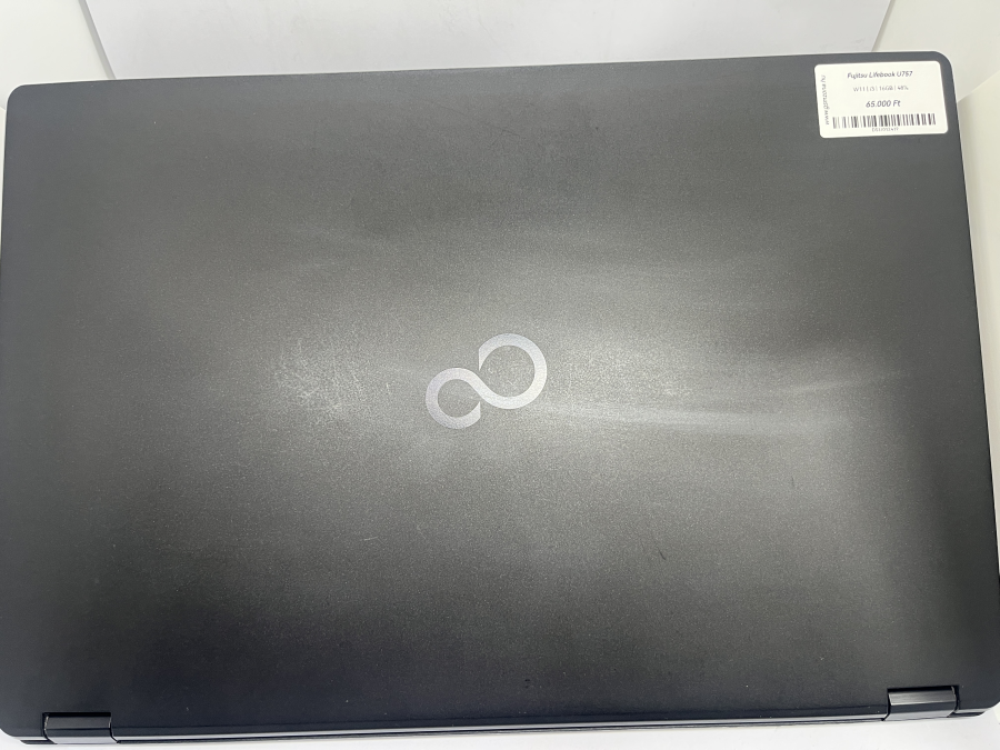 FUJITSU E758 15.6" FHD i3-8130U 16GB/250GB SSD Win11, INT Keyboard (Hun matricával) 