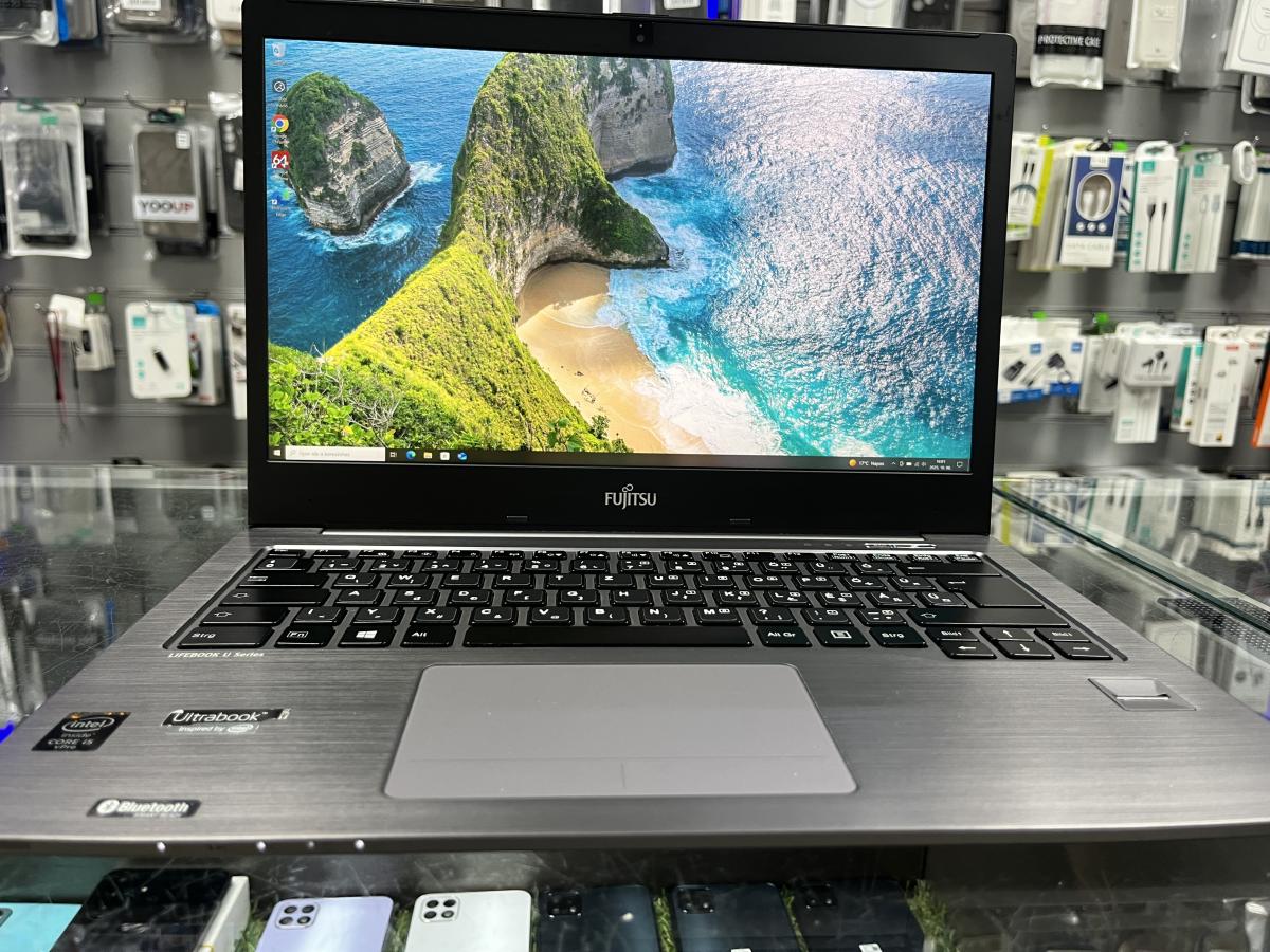FUJITSU U904 14" QHD+ i5-4300U 10GB RAM 256GB SSD Win10 Pro