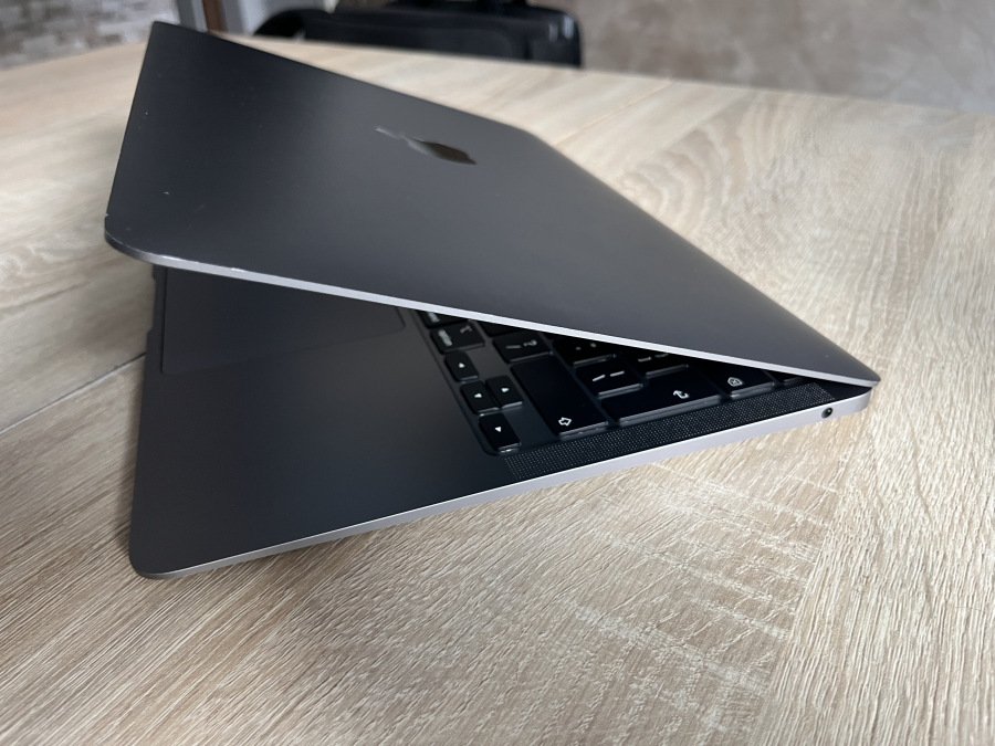 Apple MacBook Air 2020 13" Retina i5-1030NG7 1.10GHz 8GB/256G SSD SPACE GRAY 