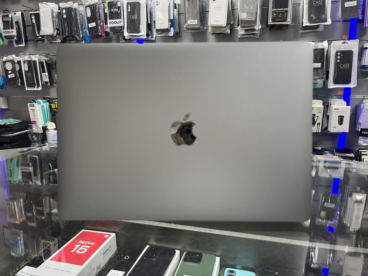 Apple MacBook Pro 13" Retina Touchbar 2020 M1 8/8 Magos CPU 8GB / 256G SSD, Space Gray, FELÚJITOTT