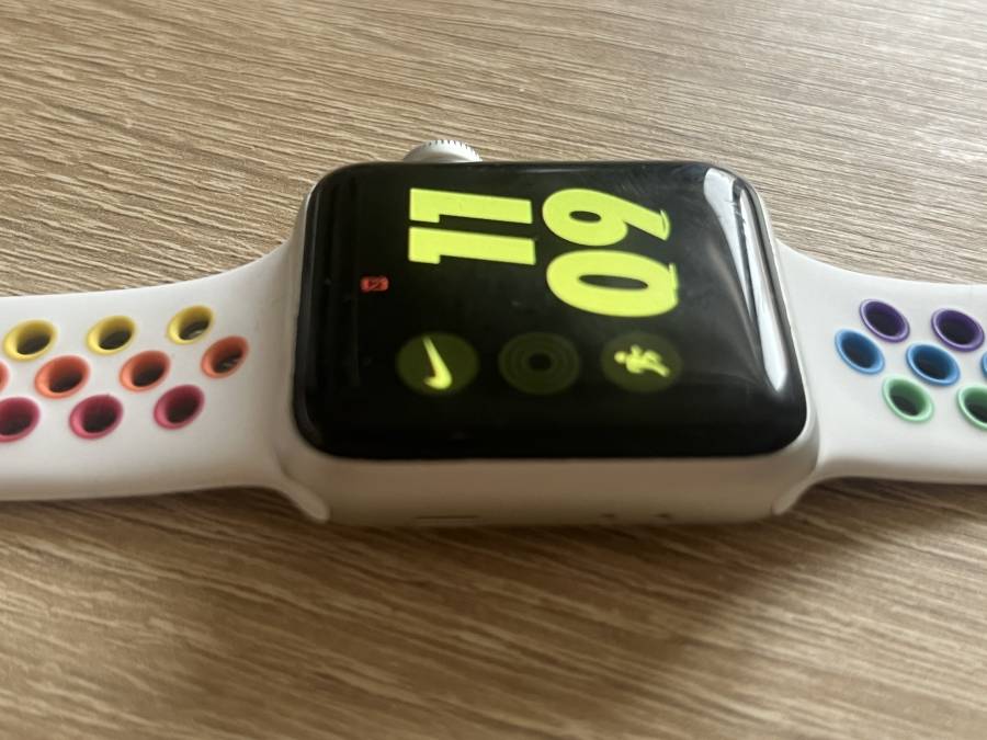 Apple Watch 3 38mm silver Nike+ használt okosóra, 