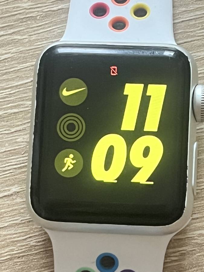 Apple Watch 3 38mm silver Nike+ használt okosóra, 