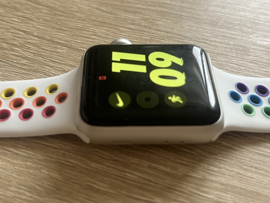 Apple Watch 3 38mm silver Nike+ használt okosóra, 