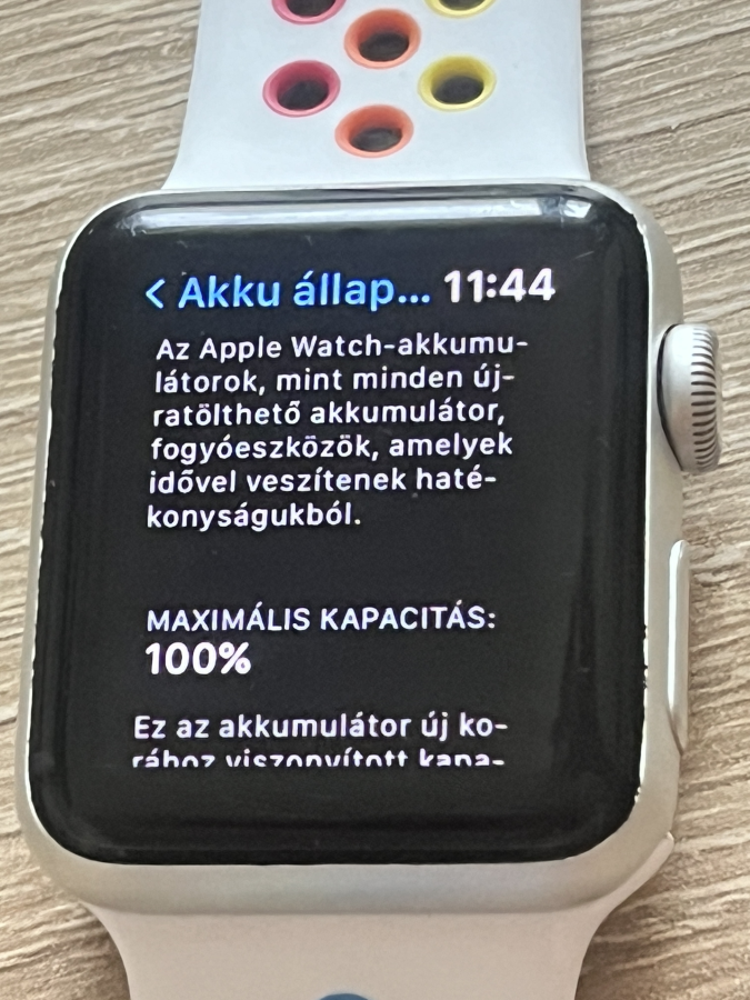 Apple Watch 3 38mm silver Nike+ használt okosóra, 