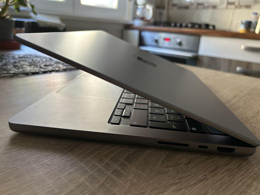 Apple MacBook Pro 14.2" M1 Pro (8/14Core) RetinaXDR  (2021) 16GB / 500G SSD 