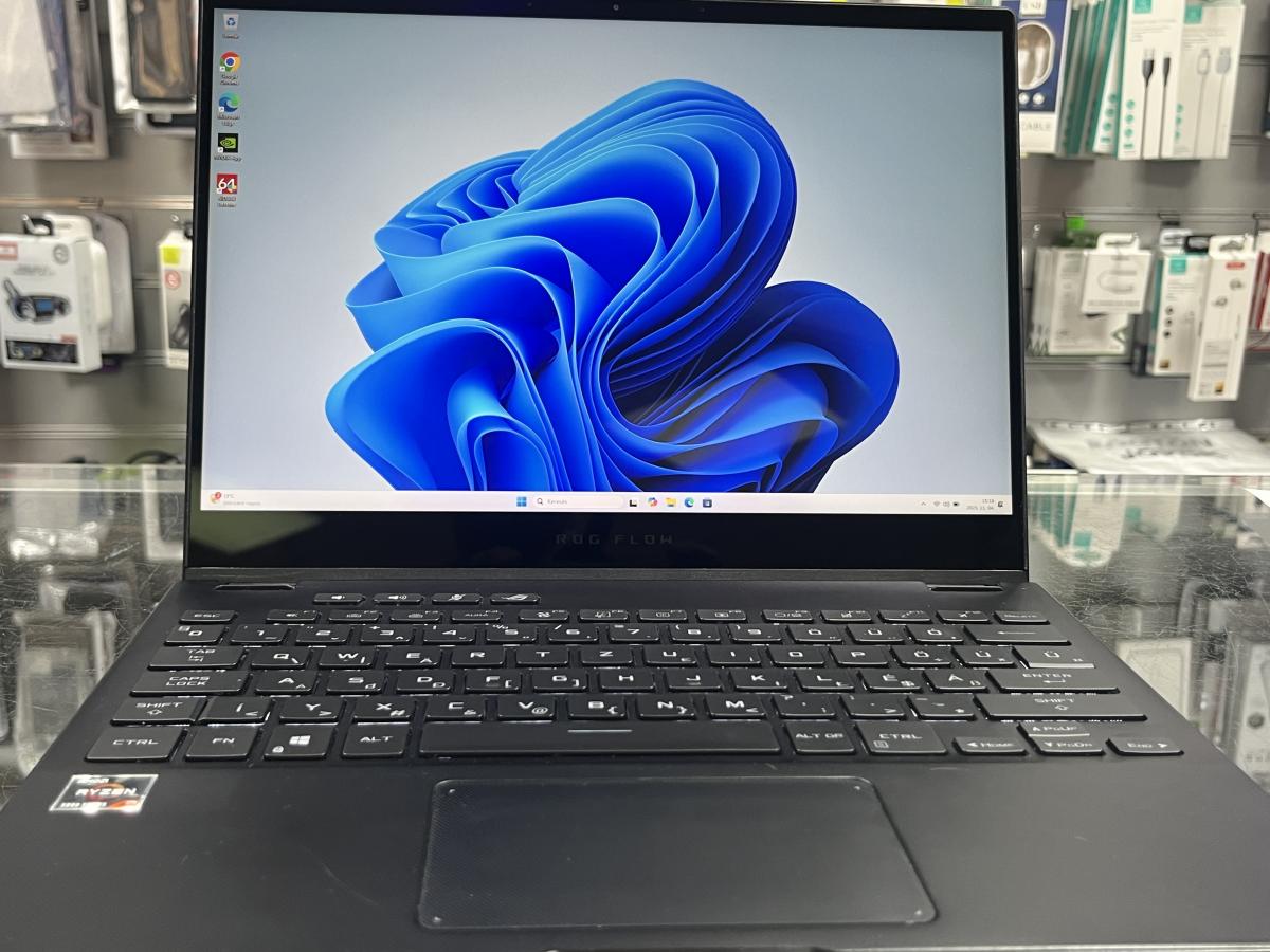 ASUS ROG Flow X13 GAMER GV301QC-K6082T 13.4"Érintőkijelző / 3K Ryzen 9 5900HS, 16GB/1TB SSD, GF RTX 3050 ,Win11H ,  FELÚJITOTT