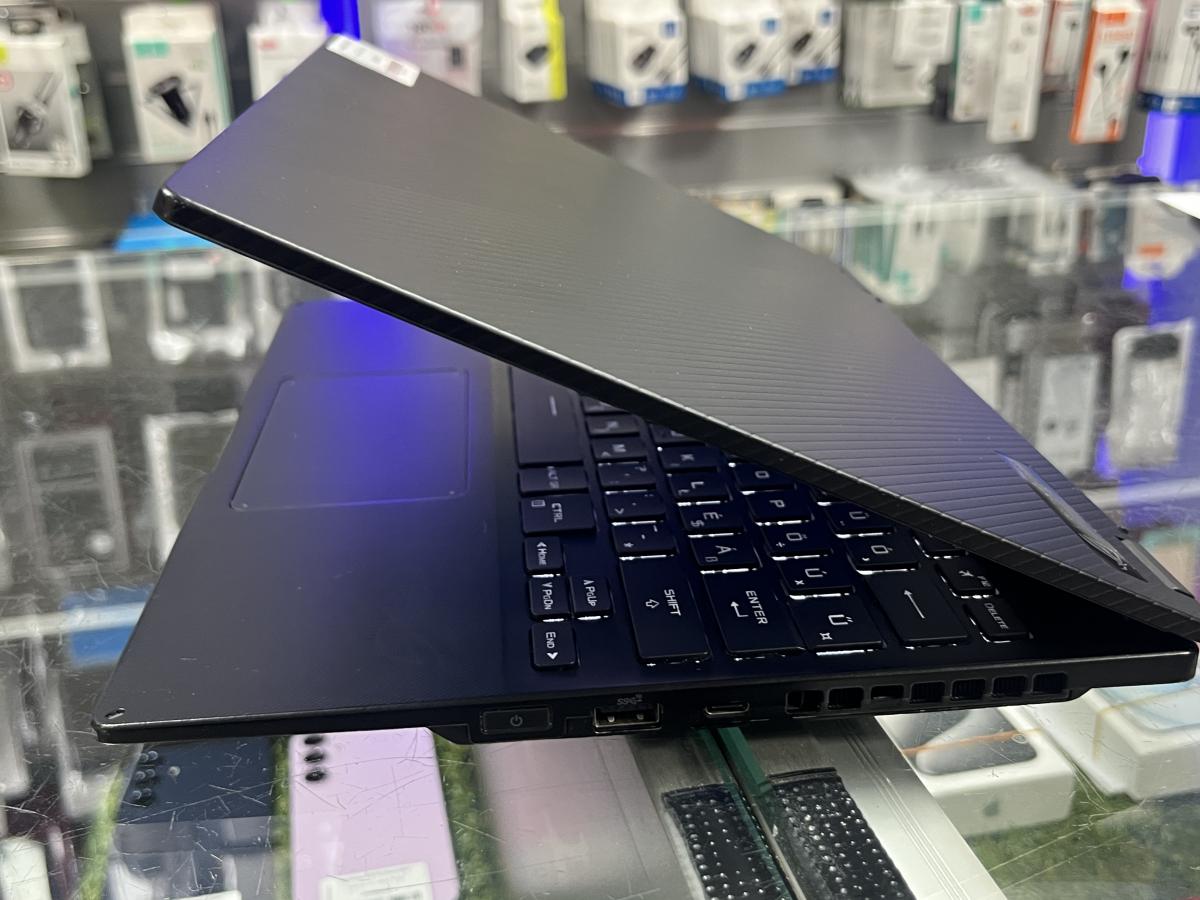 ASUS ROG Flow X13 GAMER GV301QC-K6082T 13.4"Érintőkijelző / 3K Ryzen 9 5900HS, 16GB/1TB SSD, GF RTX 3050 ,Win11H ,  FELÚJITOTT